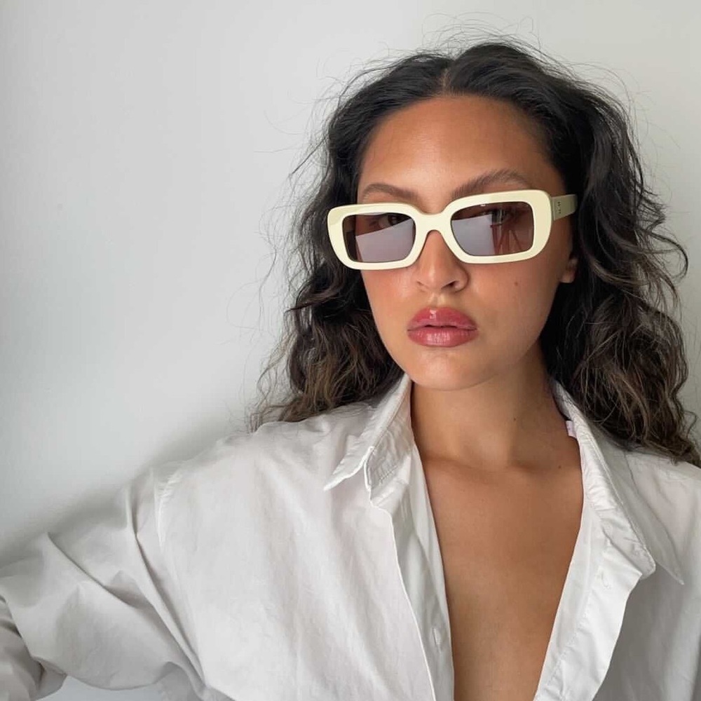 NWT RAIE TINTED SUNGLASSES “MARY”